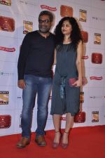 Gauri Shinde, Balki at Stardust Awards 2013 red carpet in Mumbai on 26th jan 2013 (402).JPG
